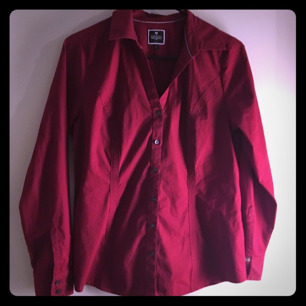 Express Essential Red Shirt - Picture 2 of 8